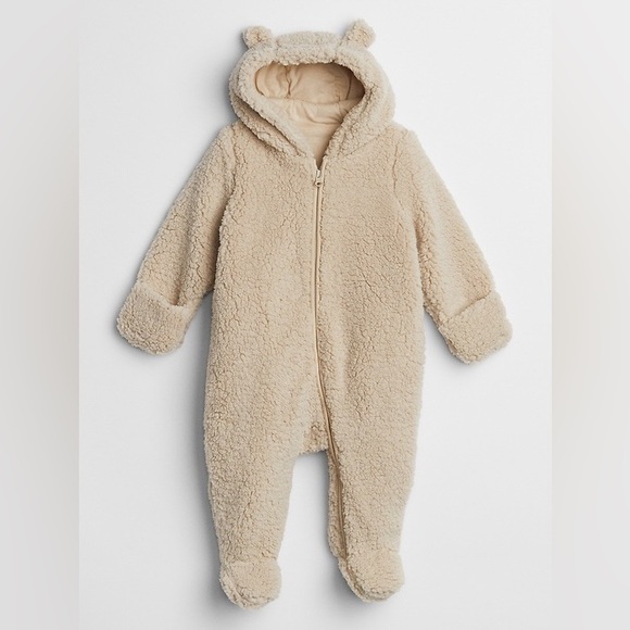 GAP Other - Gap Baby Sherpa Hoodie One-Piece Bunting Size‎ 6-12 Months